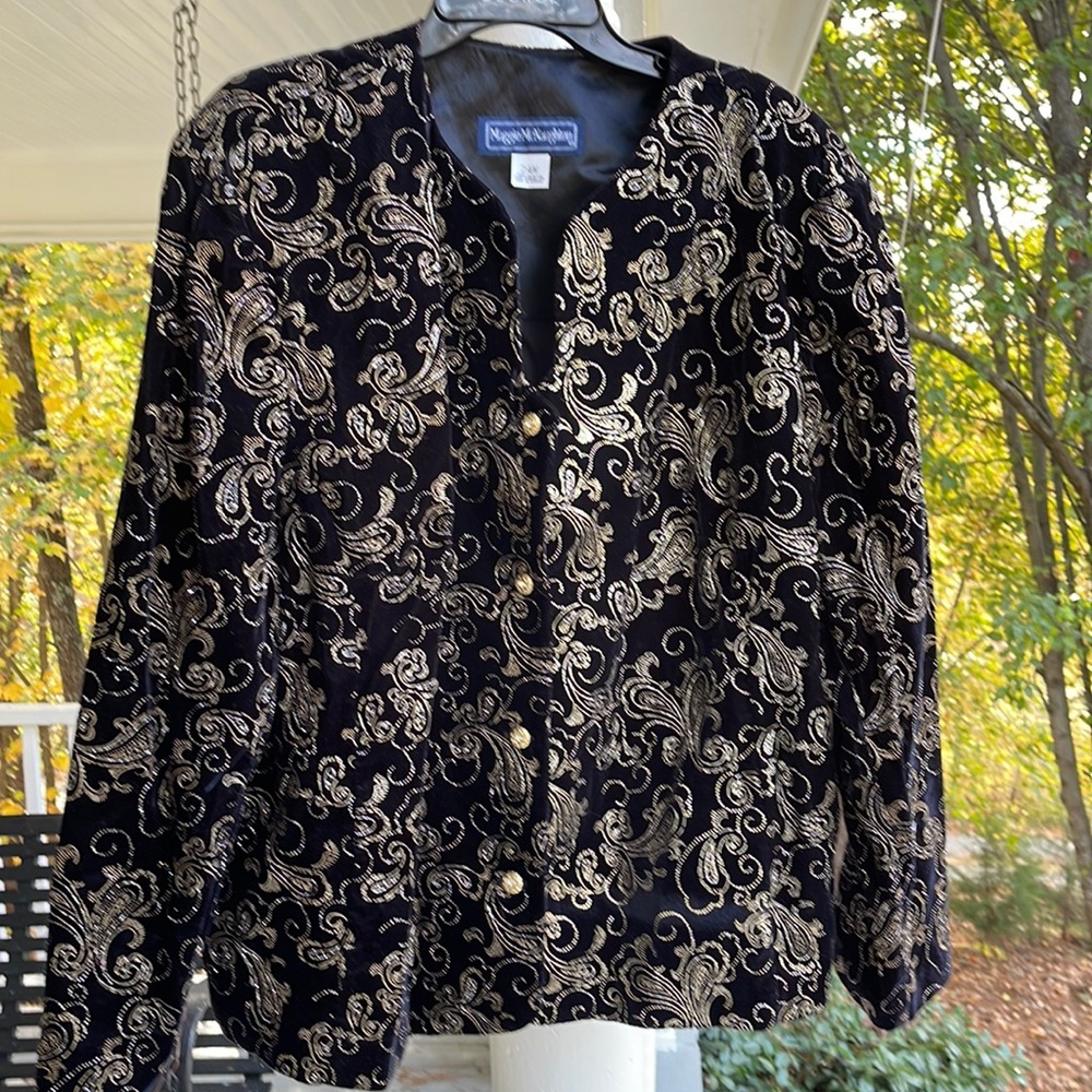 Womens Maggie McNaughton holiday jacket with gold metallic threads 24w
